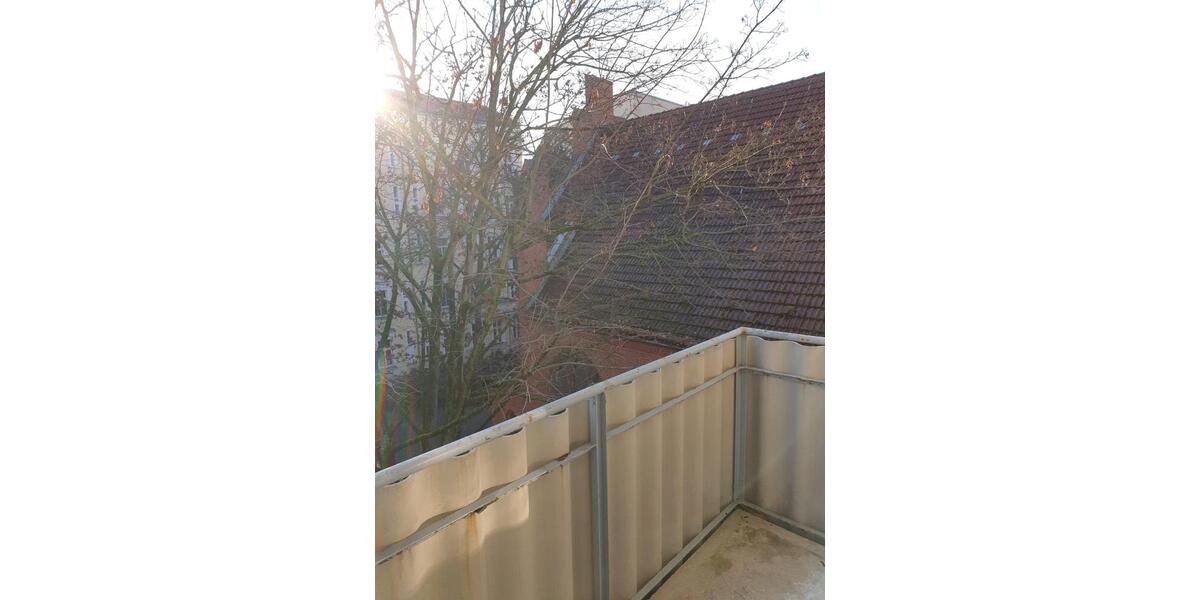 83 qm Charlottenburg aufwendig saniert mit Option auf Stellplatz. 3 zimmer