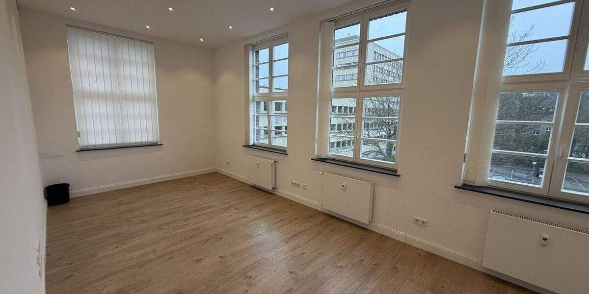 Gewerbeobjekt Hagen Hochschulviertel - 7 Zimmer, 243 m&sup2;, 2.900&euro; | Angebot:25566106