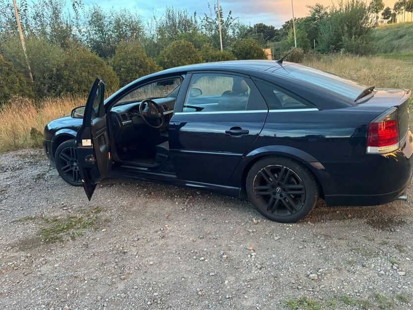 Opel Vectra 225.425 km 700 € Duisburg 47051