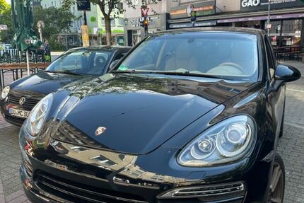Porsche Cayenne 139.000 km 24.500 &euro; Essen 45130
