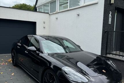 Porsche Panamera 135.000 km 61.500 € Essen 45139