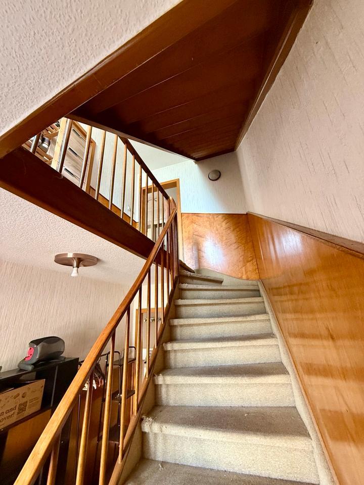 Familienfreundliches Wohnen: Haus mit Garten, Terrasse und Balkon