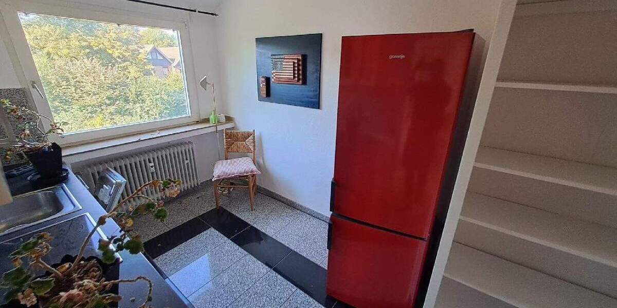 Zweifamilienhaus in ruhiger Lage und großzügigem Grundstück 7 zimmer