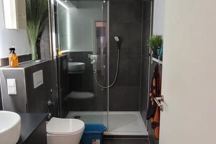 Modernisierte 2-Zi.-Wohnung mit Balkon und Einbauküche