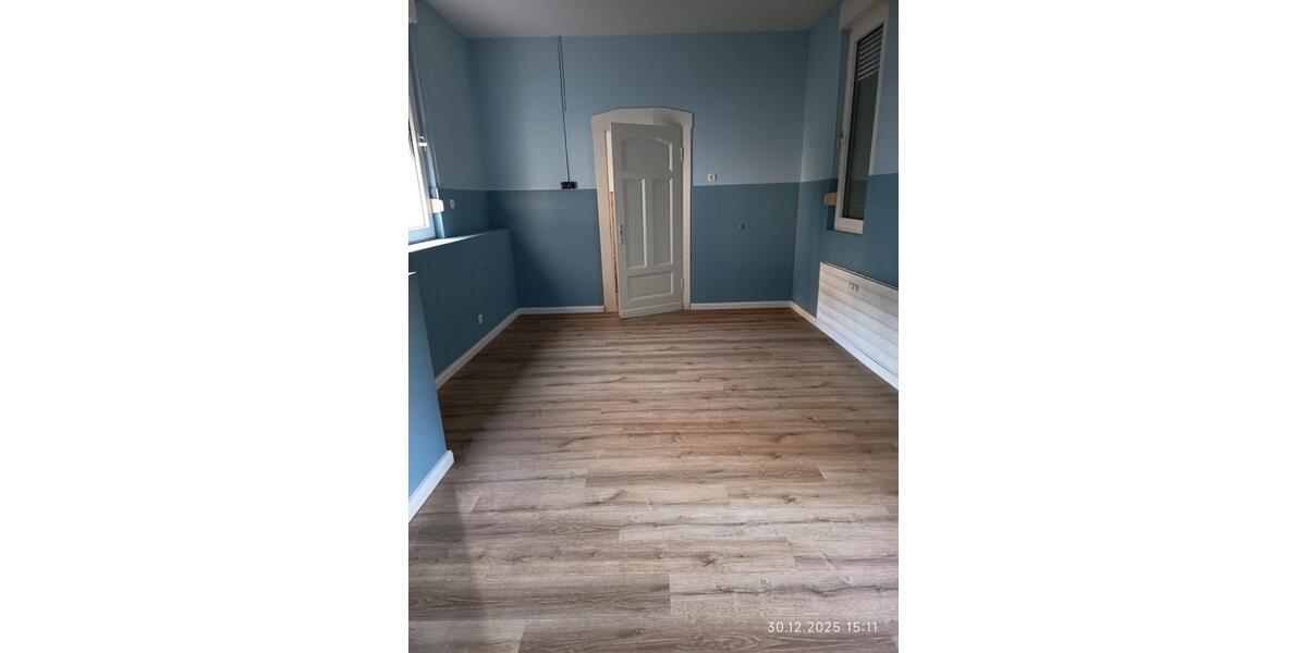 Ladenlokal O.-E zentrale Lage mit Gartennutzung zimmer