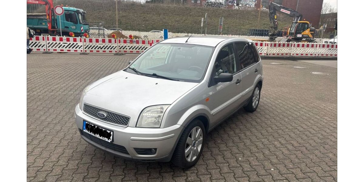 Ford Fusion 86.500 km 2.800 &euro; Bochum 44789