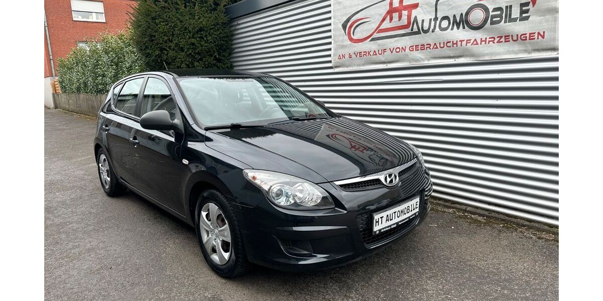 Hyundai i30 229.000 km 2.199 &euro; Marl 45770