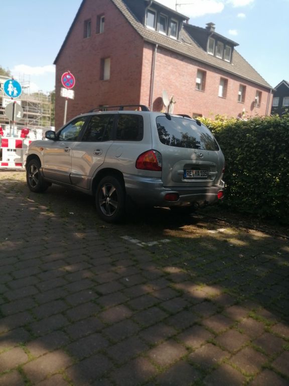 Hyundai Grand Santa Fe 170.850 km 2.000 € Datteln 45711