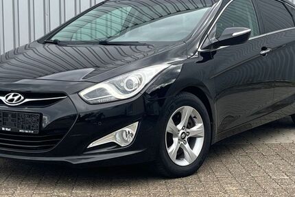 Hyundai i40 169.000 km 8.900 € Marl 45772