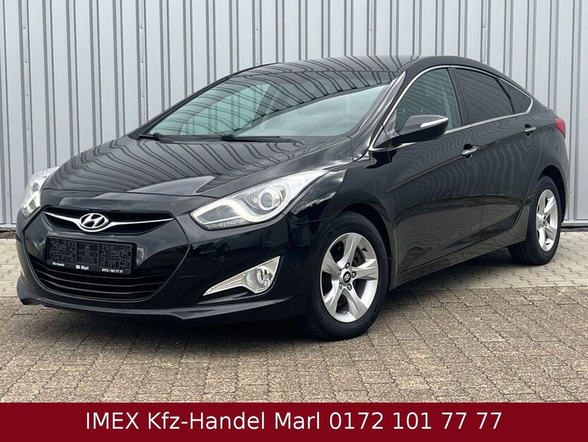 Hyundai i40 169.000 km 8.900 € Marl 45772