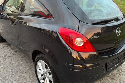 Opel Corsa 167.000 km 2.650 € Wetter ruhr 58300
