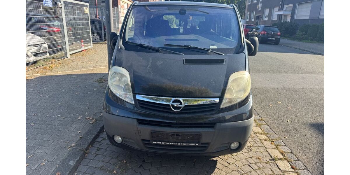 Opel Vivaro 216.000 km 7.999 &euro; Gelsenkirchen 45879