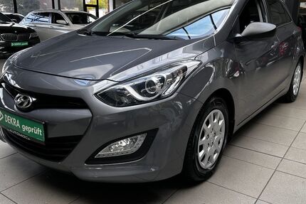 Hyundai i30 90.496 km 8.490 € Bottrop 46236