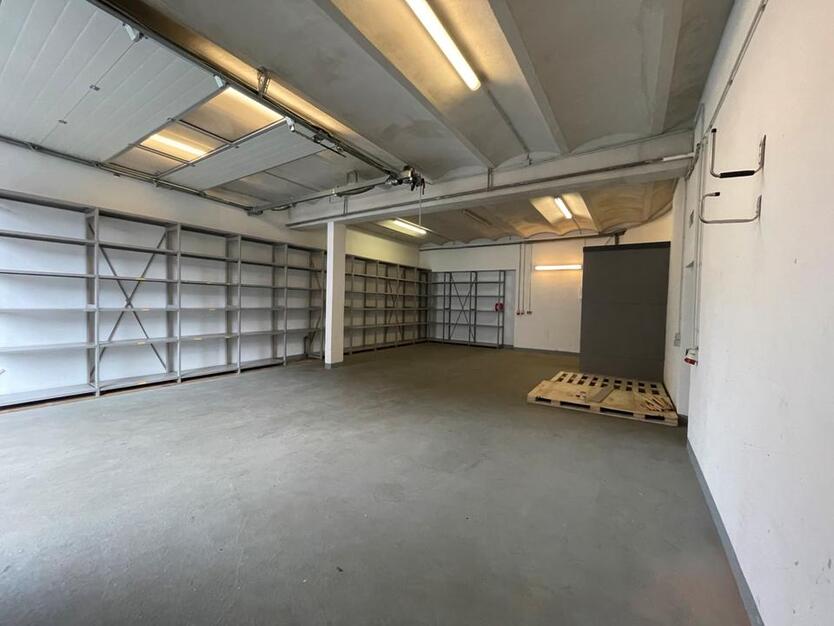 LagerhalleProduktionshalle im Gewerbegebiet Wehringhausen zimmer