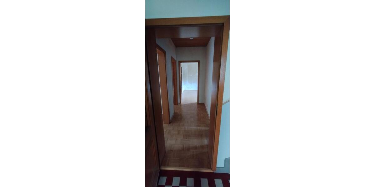 Erdgeschoßwohnung Essen Stadtbezirk VII - 2.5 Zimmer, 55 m&sup2;, 550&euro; | Angebot:24977014