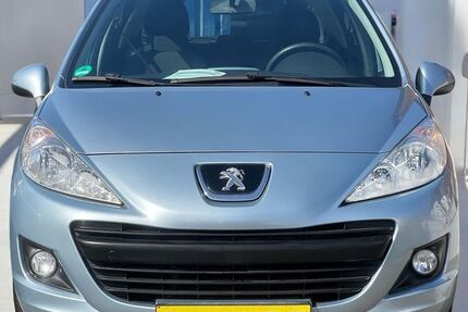 Peugeot 207 166.000 km 3.200 € Bottrop 46238