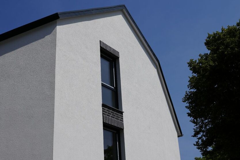 Provisionsfrei* Neubau Einfamilienhaus mit PV 10,4 KW integrierter Garage Energiebedarf 22,4 kWhm2a