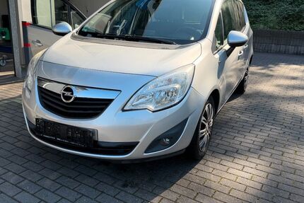 Opel Meriva 295.000 km 1.600 &euro; Essen 45326