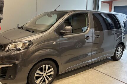 Peugeot Traveller 102.438 km 19.500 &euro; Selm 59379