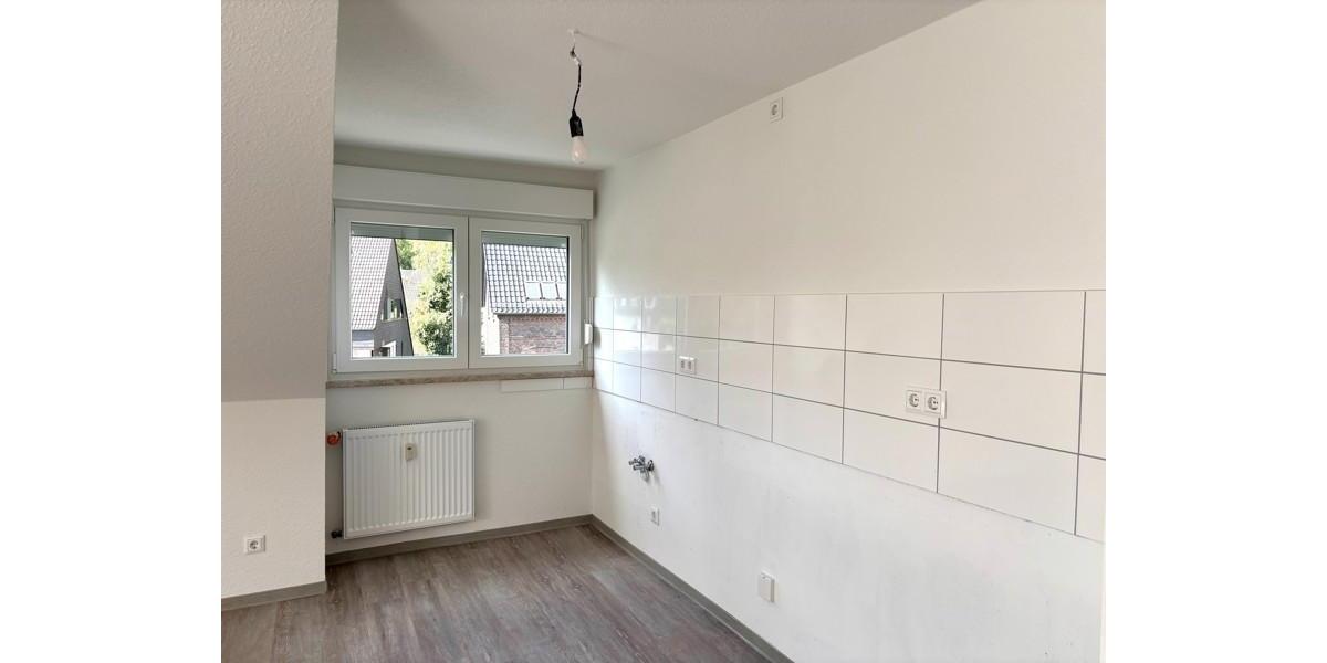 Dachgeschoßwohnung Dortmund Mengede - 2.5 Zimmer, 66 m&sup2;, 752&euro; | Angebot:26359201