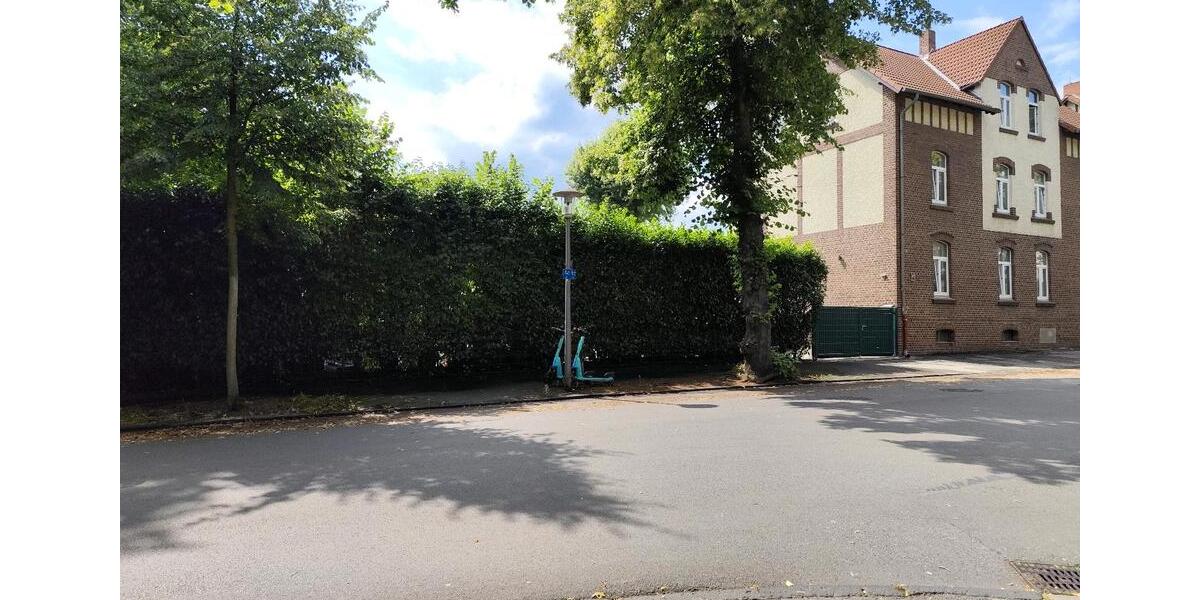 VON PRIVAT Charmante Doppelhaushälfte mit großem Potenzial 6 zimmer