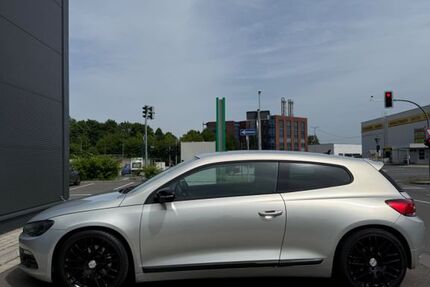 VW Scirocco 144.521 km 6.000 &euro; Oberhausen 46047