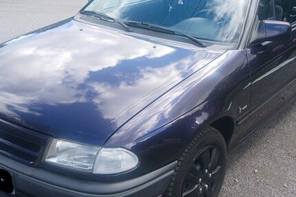 Opel Astra 157.000 km 2.950 € Remscheid 42857