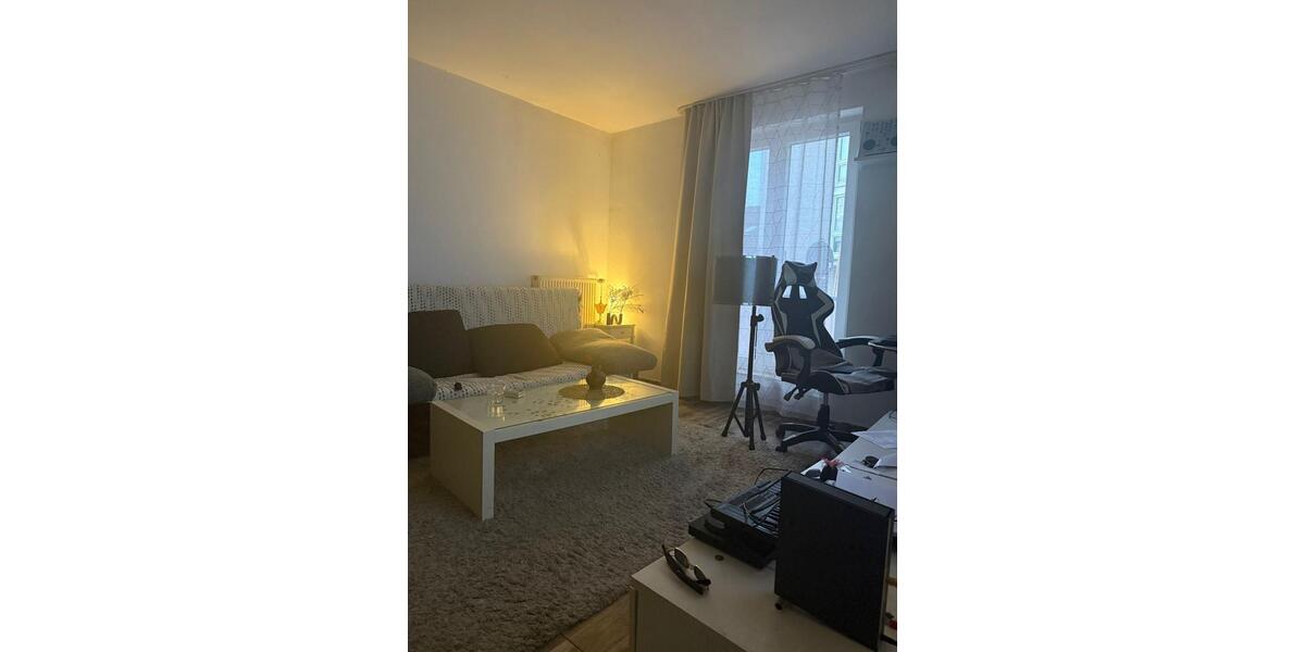 Erdgeschoßwohnung Essen Stadtbezirk V - 1 Zimmer, 25 m&sup2;, 350&euro; | Angebot:26413517