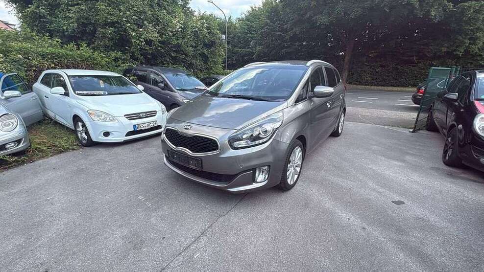 Kia Carens 119.000 km 8.990 € Wuppertal 42329