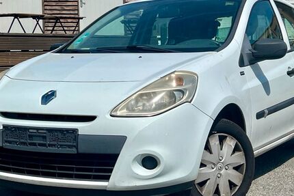Renault Clio 104.088 km 2.200 &euro; Gelsenkirchen 45884