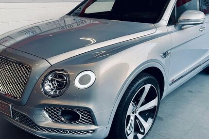 Bentley Bentayga 131.243 km 83.608 € Hagen 58135