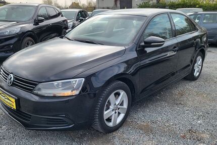 VW Jetta 100.135 km 10.750 &euro; Dortmund 44339