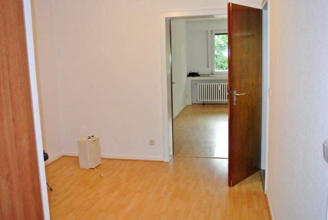 schickesgepflegtes und renoviertes Großraum-Apartment mit Balkon **Hochparterre 1 zimmer