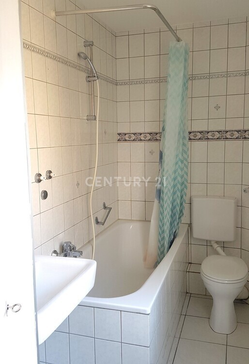 Gemütliche Erdgeschosswohnung mit Balkon 3 zimmer