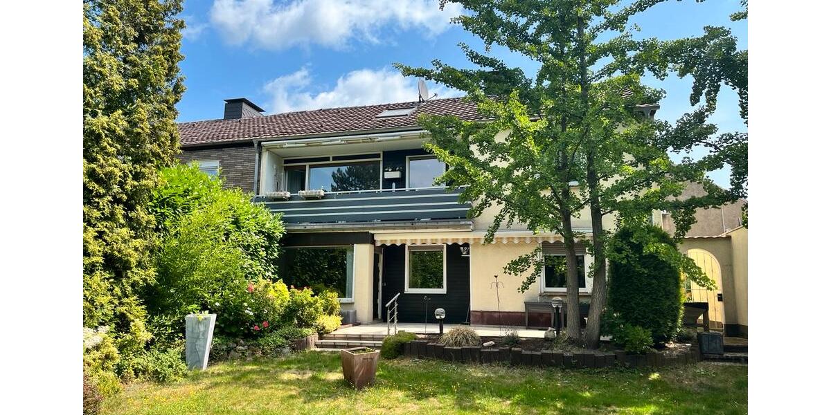 Etagenwohnung Oberhausen Rothebusch - 3 Zimmer, 82 m&sup2;, 860&euro; | Angebot:24803226