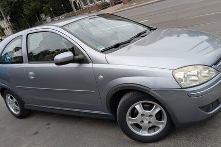 Opel Corsa 157.000 km 850 &euro; Essen 45457