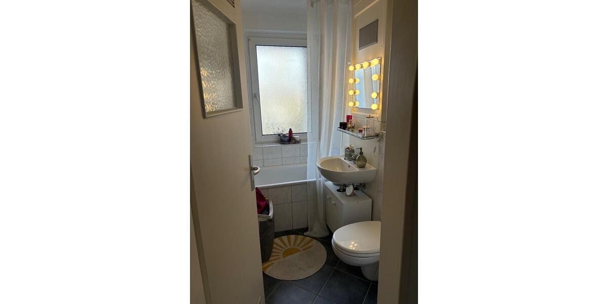 Etagenwohnung Wuppertal Lichtenplatz - 1.5 Zimmer, 36 m&sup2;, 395&euro; | Angebot:25616630