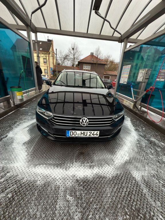 VW Passat 332.000 km 9.200 € Dortmund 44379
