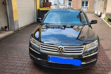 VW Phaeton