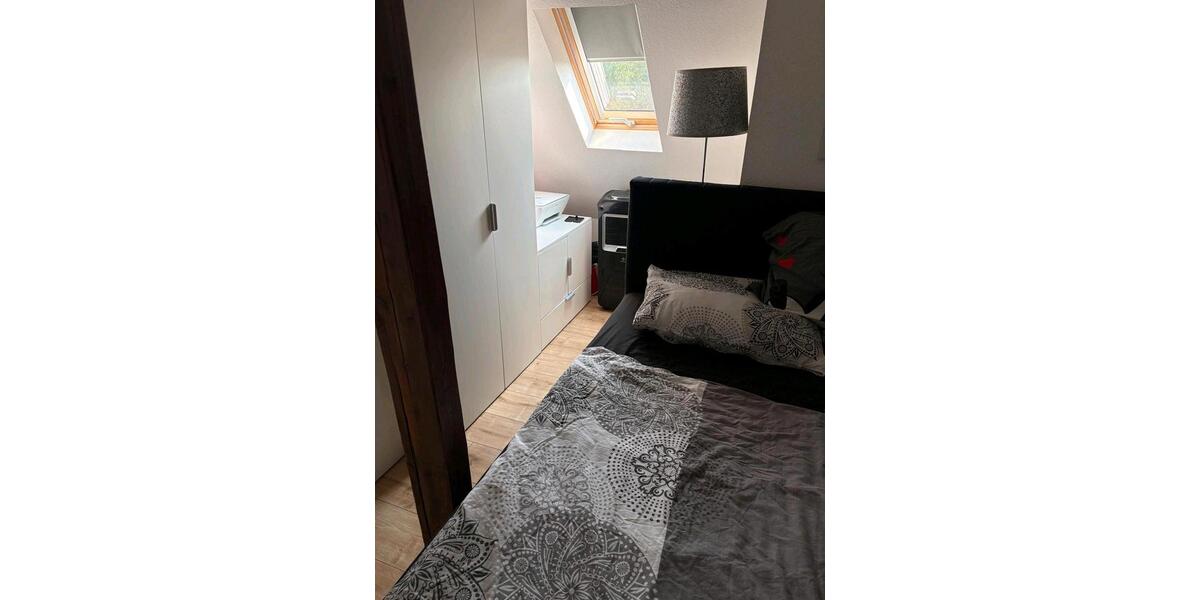 Dachgeschoßwohnung Dortmund Mengede - 4 Zimmer, 125 m&sup2;, 950&euro; | Angebot:27594107