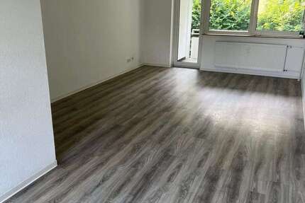 Wohnung Wuppertal Arrenberg - 4 Zimmer, 94 m&sup2;, 561&euro; | Angebot:27161287