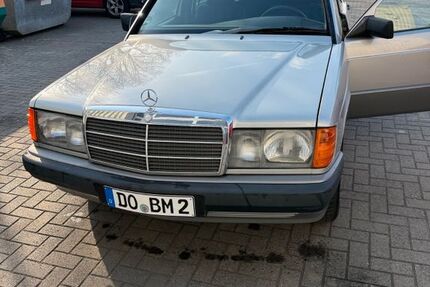 Mercedes-Benz 190 248.000 km 3.500 &euro; Dortmund 44141