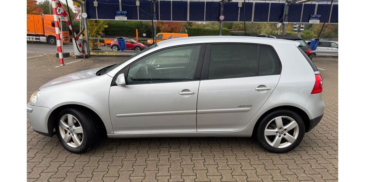 VW Golf 169.000 km 2.500 &euro; Essen 45326