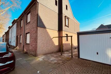 Großzügiges Reiheneckhaus mit schönen Garten zimmer