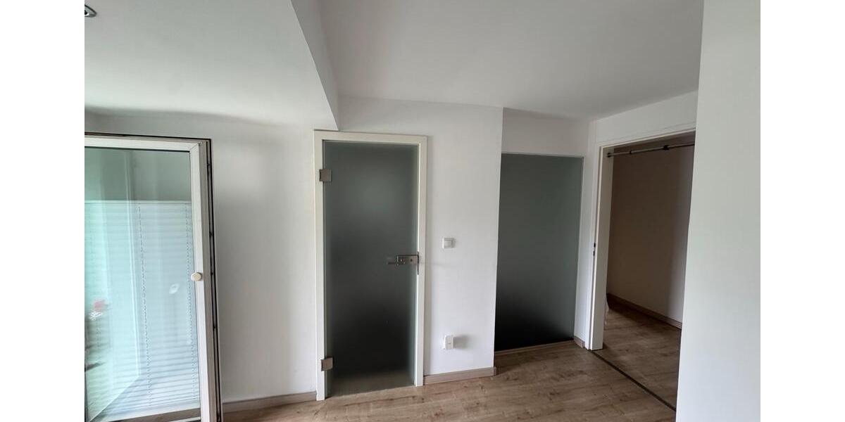 Dachgeschoßwohnung Bochum Bochum-Mitte - 3 Zimmer, 61 m&sup2;, 119.000&euro; | Angebot:27248890