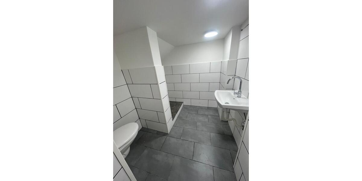 Erstbezug nach Sanierung: Moderne 3-Zimmer Wohnung mit Garten 3 zimmer