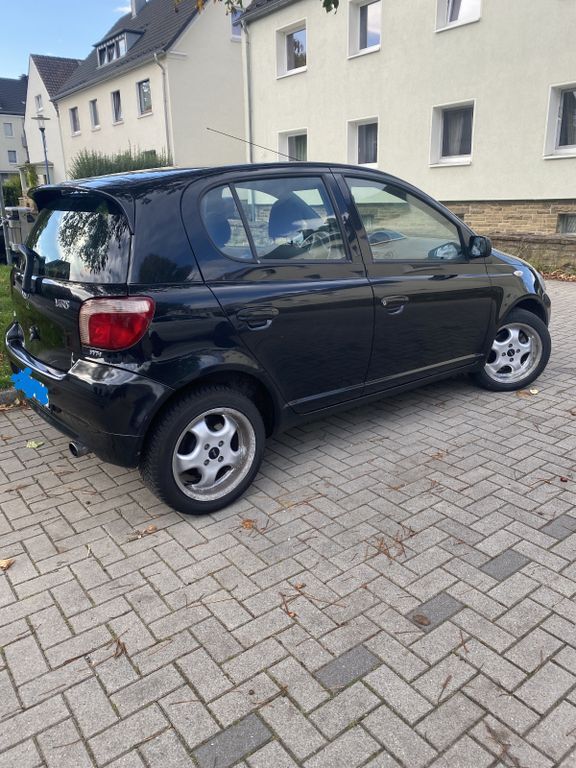 Toyota Yaris 136.600 km 3.800 € Schwerte 58239