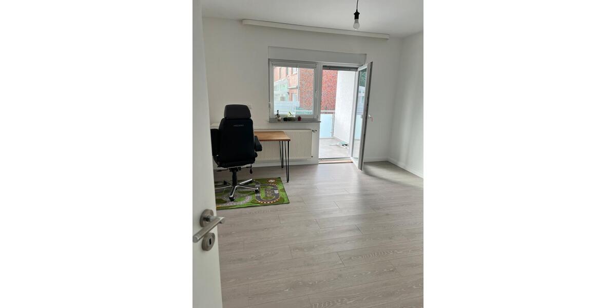 Helle 3‑Zimmer-Erdgeschosswohnung mit Balkon, saniert, 64,56 m 3 zimmer