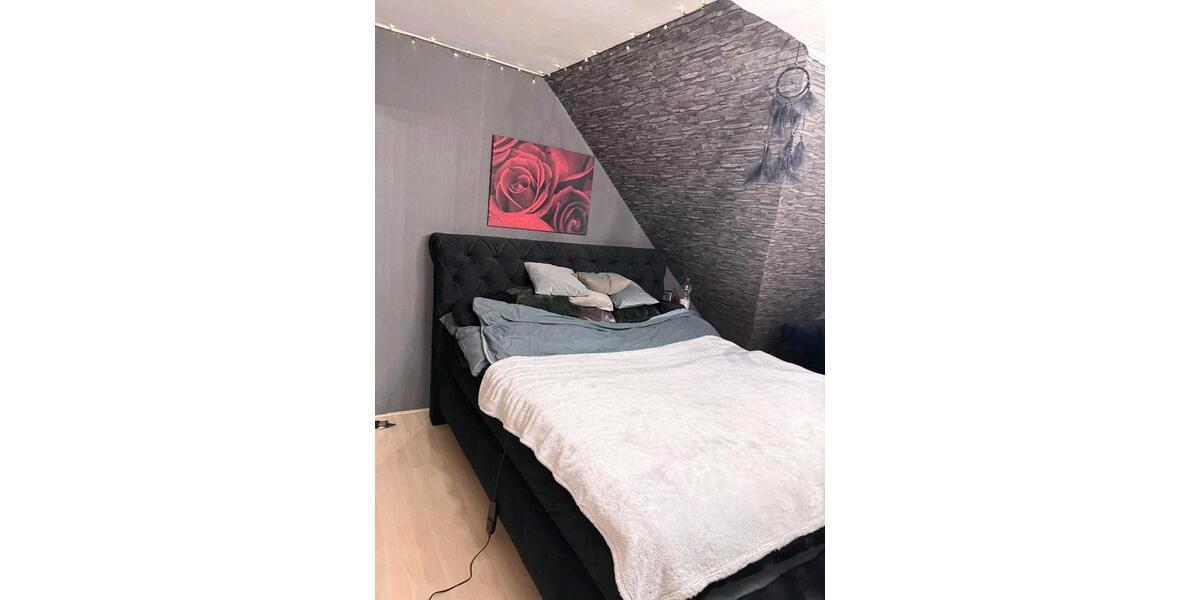 Dachgeschoßwohnung Bochum Günnigfeld - 2 Zimmer, 56 m&sup2;, 440&euro; | Angebot:26676671