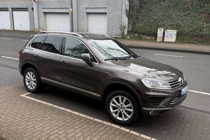 VW Touareg 171.300 km 18.599 &euro; Wuppertal 42369